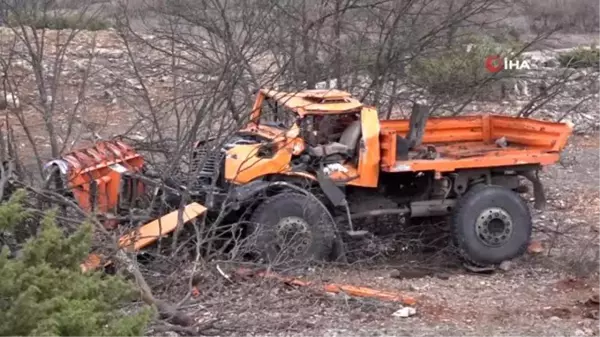 Tunceli'de iş makinesi şarampole yuvarlandı: 1 ölü, 1 yaralı