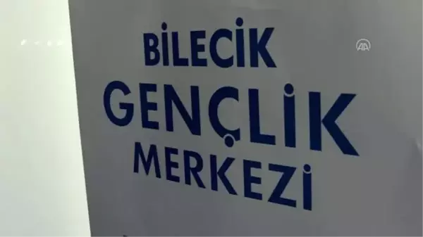 Gençlik liderleri öğrencilere 