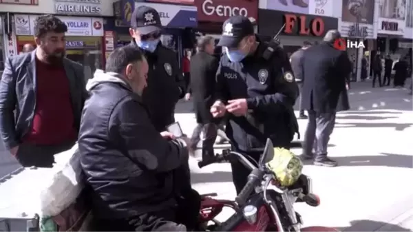 Ağrı'da sokaklar 'Evde kal' uyarılarına rağmen dolup taştı