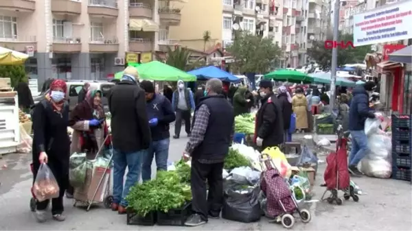 Samsun'da mesire, park ve sahiller bomboş, pazar yeri hareketli