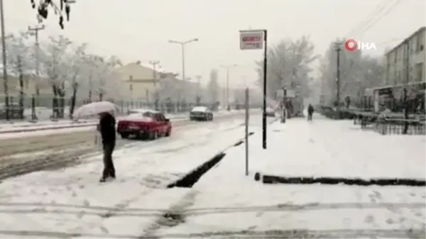 Bingöl'de kar yağışı nedeniyle 281 köy yolu kapandı