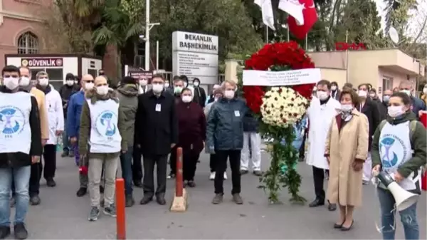 PROF. DR. CEMİL TAŞÇIOĞLU ÇAPA TIP FAKÜLTESİ ÖNÜNDE ANILDI