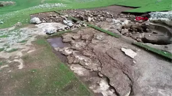 ŞANLIURFA Karahantepe'yi 23 yıldır gönüllü koruyorlar