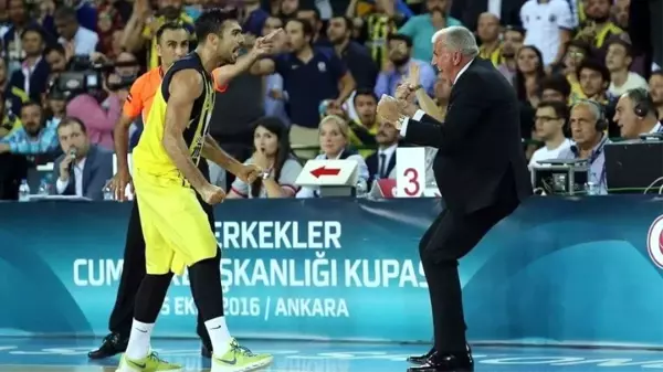 Sloukas'tan ayrılık sinyali: Obradovic giderse, benim de durumum değişebilir