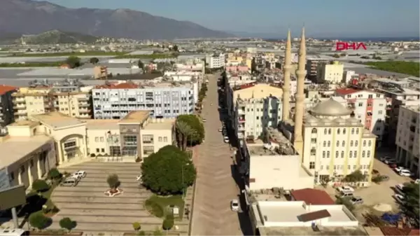 ANTALYA Demre ve Kaş'ta sessizlik; caddeler, sahiller boş kaldı