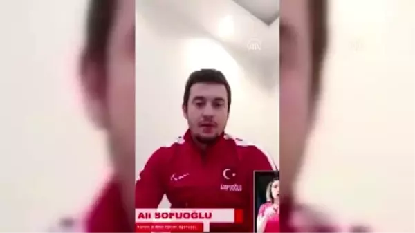 Milli karatecilerden işitme engelli sporculara videolu destek