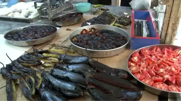 Şanlıurfa'da iftar yemekleri taş fırınlarda pişiyor