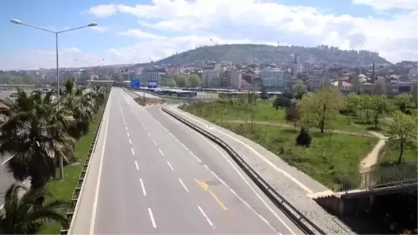 Kısıtlamanın son gününde de cadde ve sokaklar boş kaldı