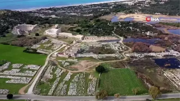 Patara kazılarında heyecanlandıran yazıt