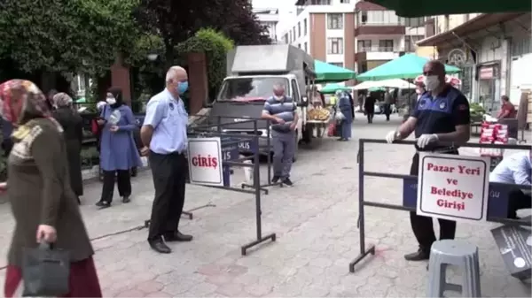 Koronavirüs nedeniyle kapatılan halk pazarı yeniden açıldı -ARTVİN