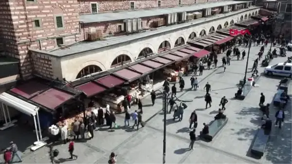 EMİNÖNÜ'NDE BAYRAM ALIŞVERİŞİ YOĞUNLUĞU HAVADAN GÖRÜNTÜLENDİ