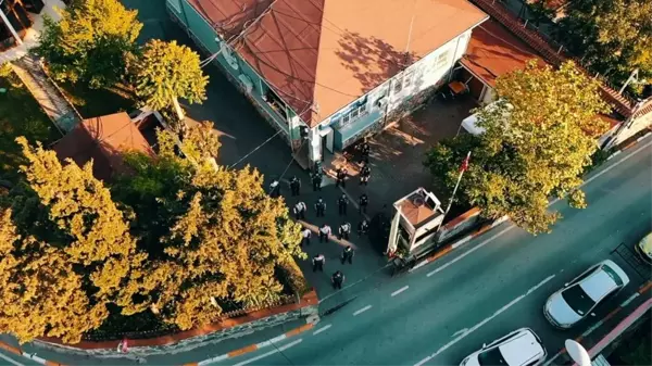 Beyoğlu polisinden 'drone'lu bayram klibi