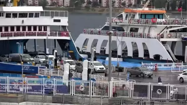 Çanakkale'de kısıtlama sonrası feribot seferleri normale döndü