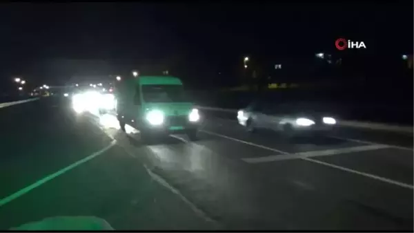 Şehirler arası seyahat kısıtlaması sona erdi, Silivri Gümüşyaka'da trafik yoğunluğu oluştu