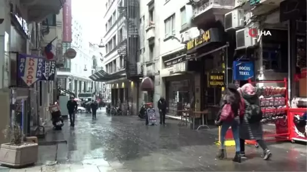 Taksim'de restoran ve kafeler yeni normale hazır