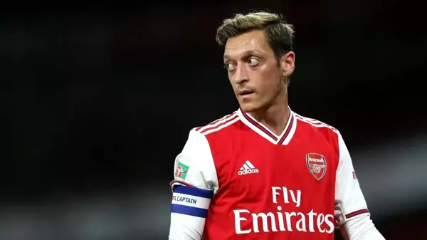 Adidas, Mesut Özil ile olan 7.5 yıllık sponsorluğunu devam ettirmeyecek