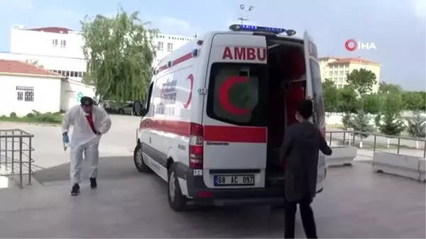 Ambulans uçakla Türkiye'ye getirilen yaralı genç: 