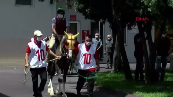 İSTANBUL Veliefendi'de 82 gün sonra start verildi