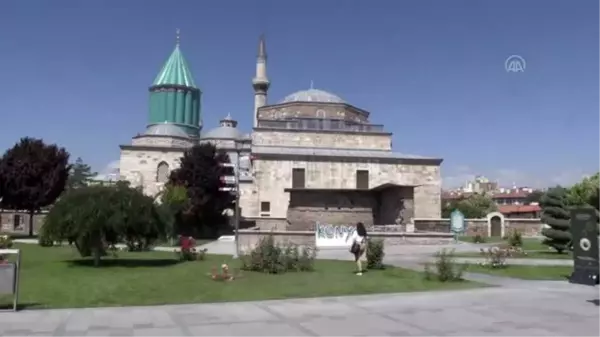 Mevlana Müzesi'nin turkuaz kubbesi yenileniyor