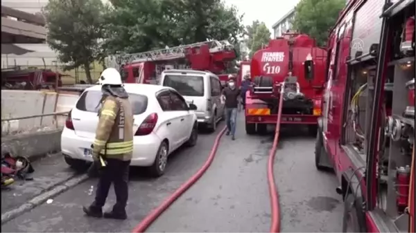 Zeytinburnu'nda sanayi sitesinde yangın