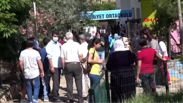 Derik'te 1500 öğrenci LGS sınavında ter döktü