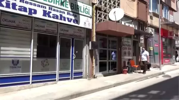 Türkmen öğrenci yaptığı maket gemilerle eğitim masraflarını karşılıyor