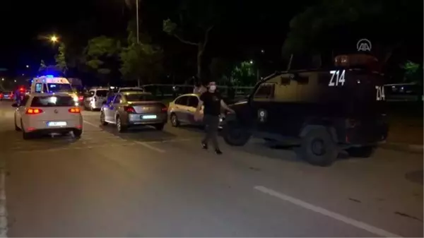 Kadıköy'de silahlı kavga: 3 yaralı