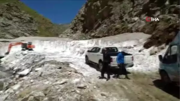 Bahçesaray'da Haziran ayında karla kapanan yayla yolları açılıyor