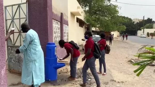 Senegal'de sınav sınıflarında eğitim yeniden başladı - DAKAR