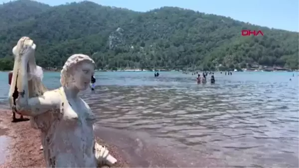 MUĞLA MARMARİS Kızkumu'nun prenses heykeli 'askılık' olmaktan kurtuldu