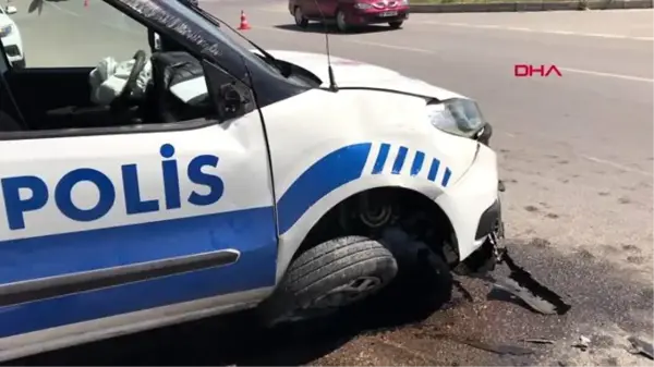 Son dakika haberi! Eskişehir'de ihbardan dönen polis ekibi kaza yaptı 2 yaralı