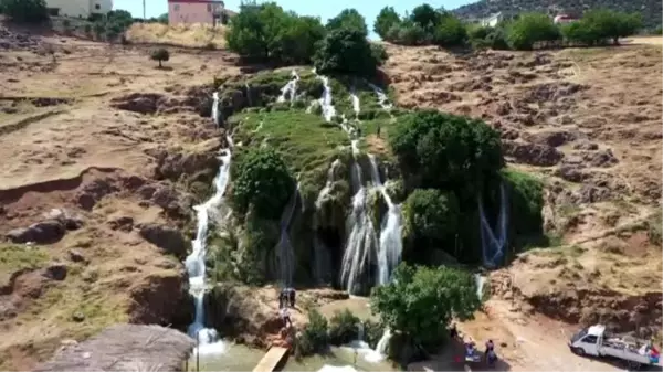 Gaziantep'teki Sakçagözü Şelalesi ziyaretçilerini bekliyor