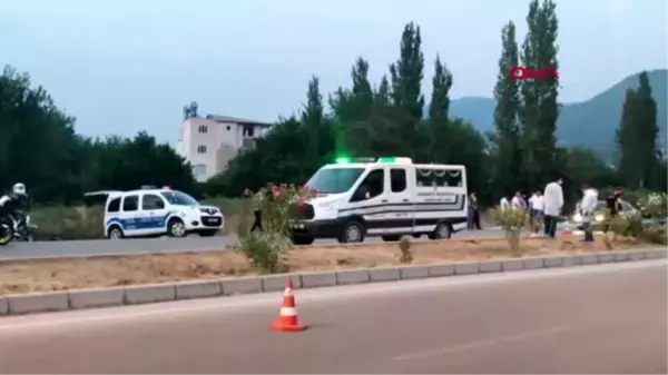 Osmaniye'de refüje çarpan motosikletin sürücüsü öldü