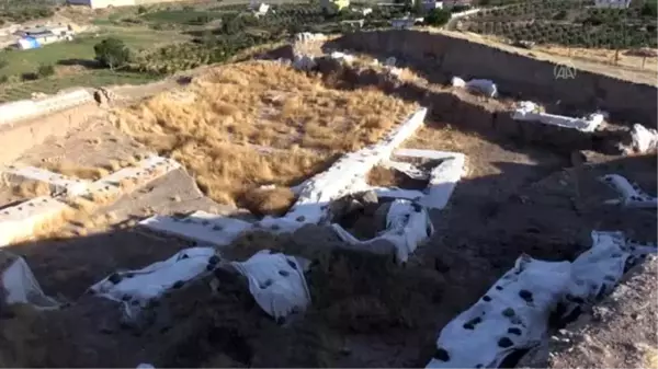 Suriye sınırındaki Oylum Höyük'te kazılar yeniden başladı