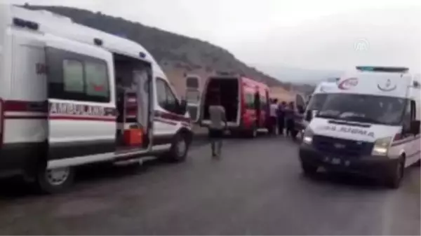 Trafik kazası: 1 ölü, 4 yaralı