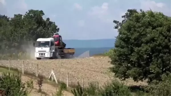 Silivri'de kaçak yapılar belediye ekiplerince yıkıldı