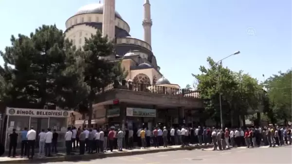 Ayasofya-i Kebir Cami-i Şerifi'nin tekrar ibadete açılması sevinçle karşılandı