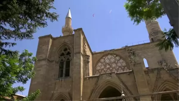 KKTC'nin Ayasofyası'ndan Türkiye'deki Ayasofya-i Kebir Camii'ne destek