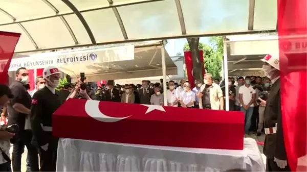 Mersin'de devrilen otobüste şehit olan er Samet Çaldır son yolculuğuna uğurlandı