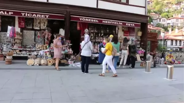 Tarihi Osmanlı kasabası Göynük'te bayram yoğunluğu - BOLU