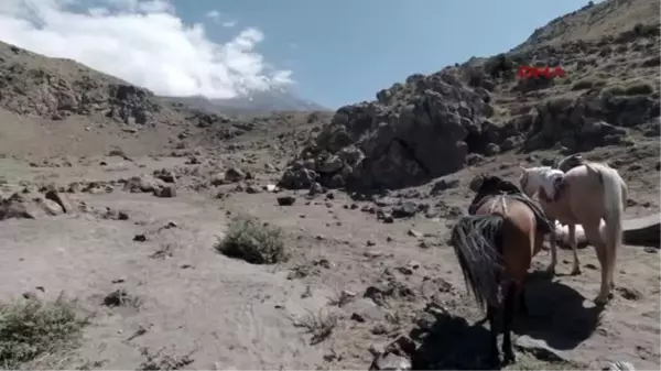 ERZURUM AĞRI DAĞI'NA 155 KEZ ZİRVE TIRMANIŞI YAPTI