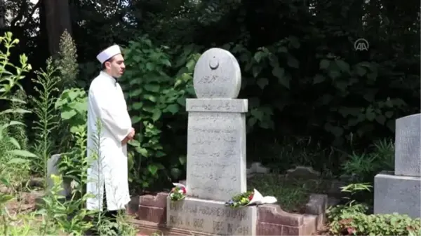 Müslüman seyyah Abdürreşid İbrahim, Tokyo'daki kabri başında anıldı