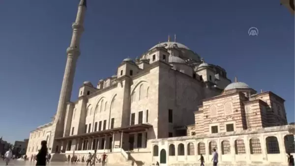 Gerçek Hayat yazarı Mehmet Ali Tekin son yolculuğuna uğurlandı