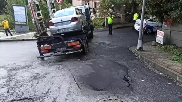 Beşiktaş'ta yağış nedeniyle yol çöktü