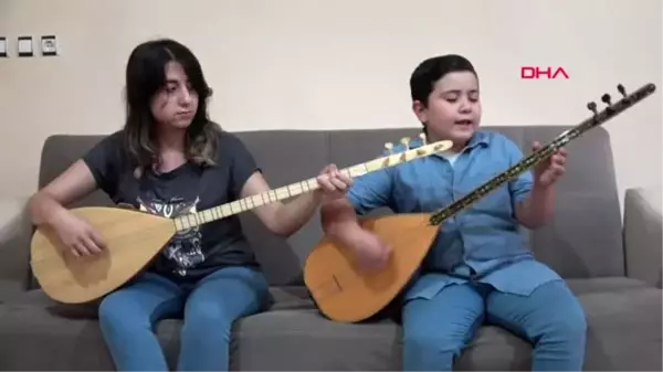 VAN Erciş savcısı, 2 kardeşe bağlama hediye etti