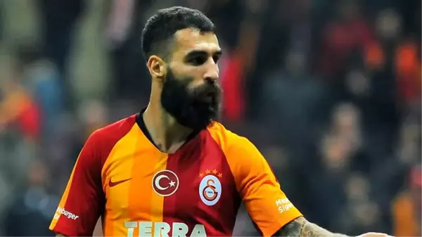 Galatasaray'da ayrılması gündemde olan Jimmy Durmaz'a Denizlispor talip oldu