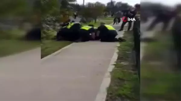 Avustralya'da 'kısıtlama' karşıtı protestolara polis müdahalesi