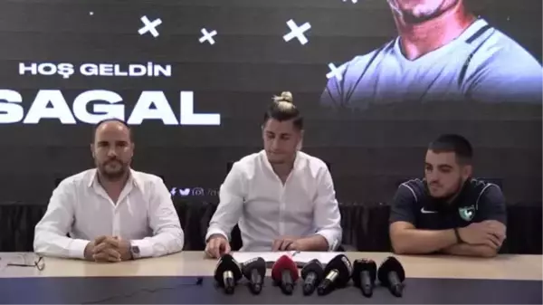 Denizlispor'un yeni transferi Sagal, sözleşmeye imza attı