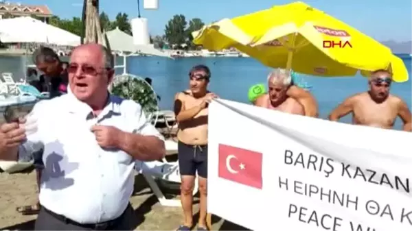 MUĞLA Datça'da kulaçlar, dünya barışı için atıldı