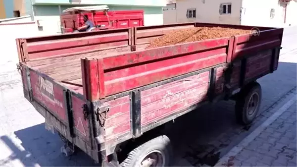 Saruhanlı'da çalınan 3 ton kuru üzüm, sahibine teslim edildi